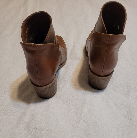 Brown ankle boots APT 9 - Picture 4 of 5